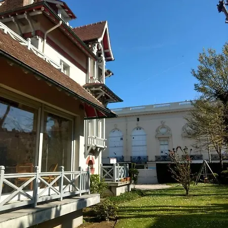 Splendid In The Heart Of Villa *