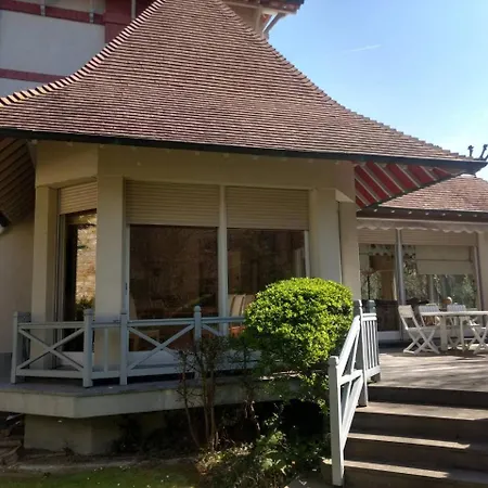 Villa Splendid In The Heart Of Deauville