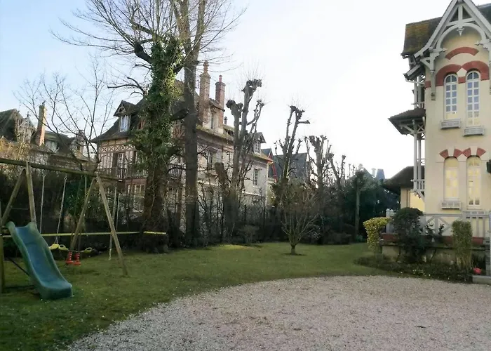 Splendid In The Heart Of Villa *