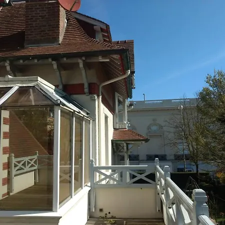 Splendid In The Heart Of *